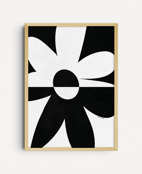 Yin Yang Flower Black